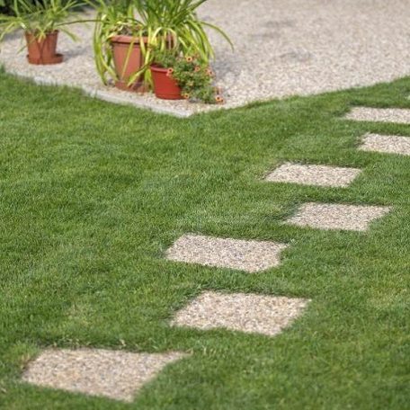 Leier Classic-Line burkolólap gyöngykavicsos 50×50×3,8 burkolólap